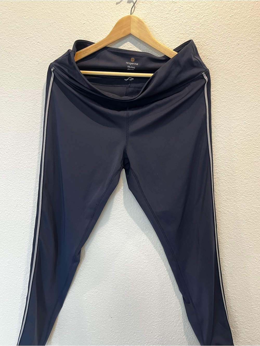 Tangerine Navy Leggings with White Side Stripes‎